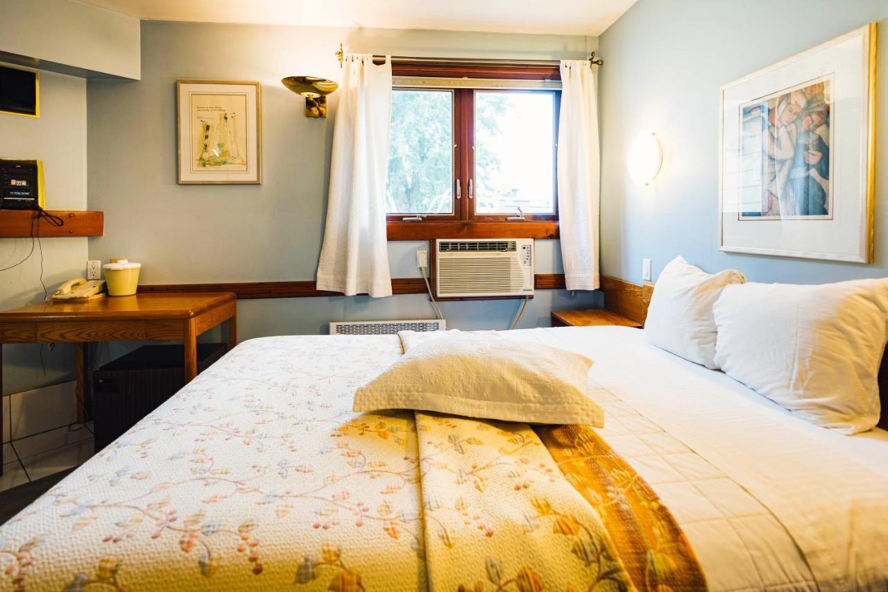 Hotel Harris Saint-Jean-sur-Richelieu
